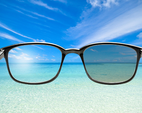 Photochromic vs. Polarised Lenses SmartBuyGlasses CA