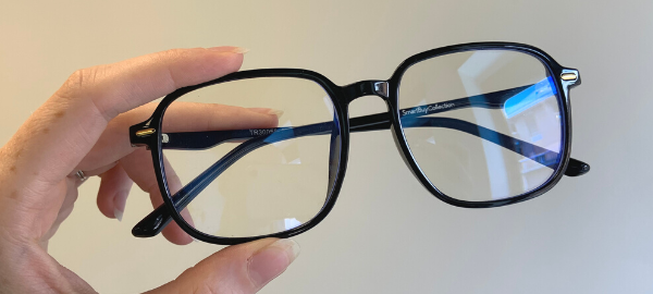 Blue Light Blocking Glasses Review | SmartBuyGlasses NZ