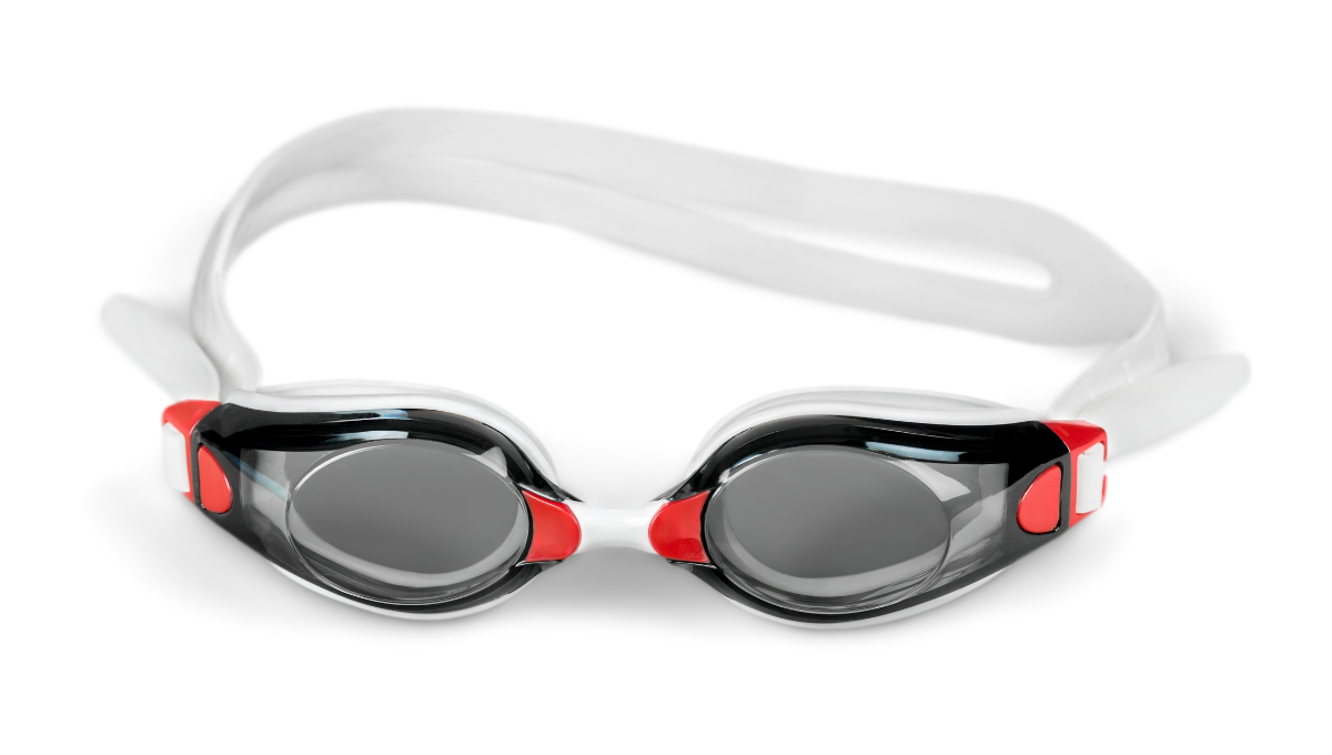 What to Look for When Buying Swimming Goggles