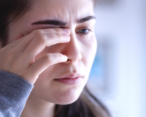 eye-twitching-myokymia-meaning-causes-symptoms-prevention-shiv