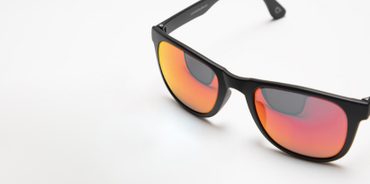 Image of a sunglasses with mirrored lenses