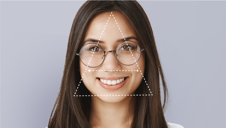 woman with triangle face shape smiling