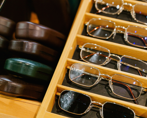 eyeglasses