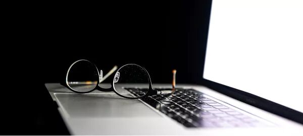 What Are Computer Multifocals? | Vision Direct AU